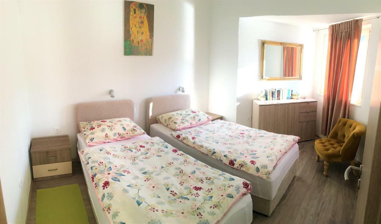 Apartments Kurelja Lastovo Luaran gambar