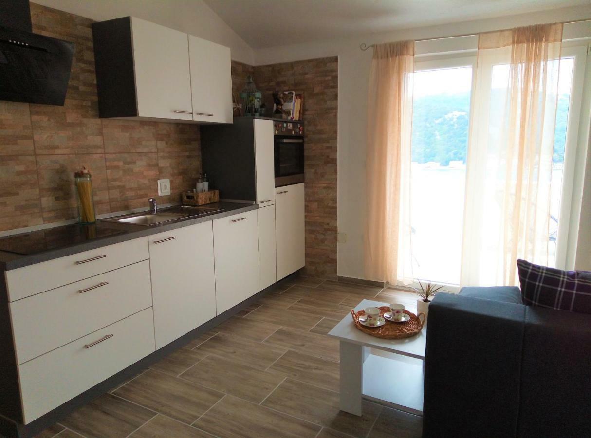 Apartments Kurelja Lastovo Luaran gambar