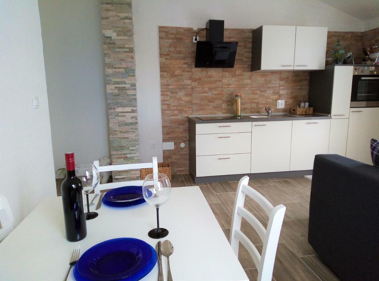 Apartments Kurelja Lastovo Luaran gambar